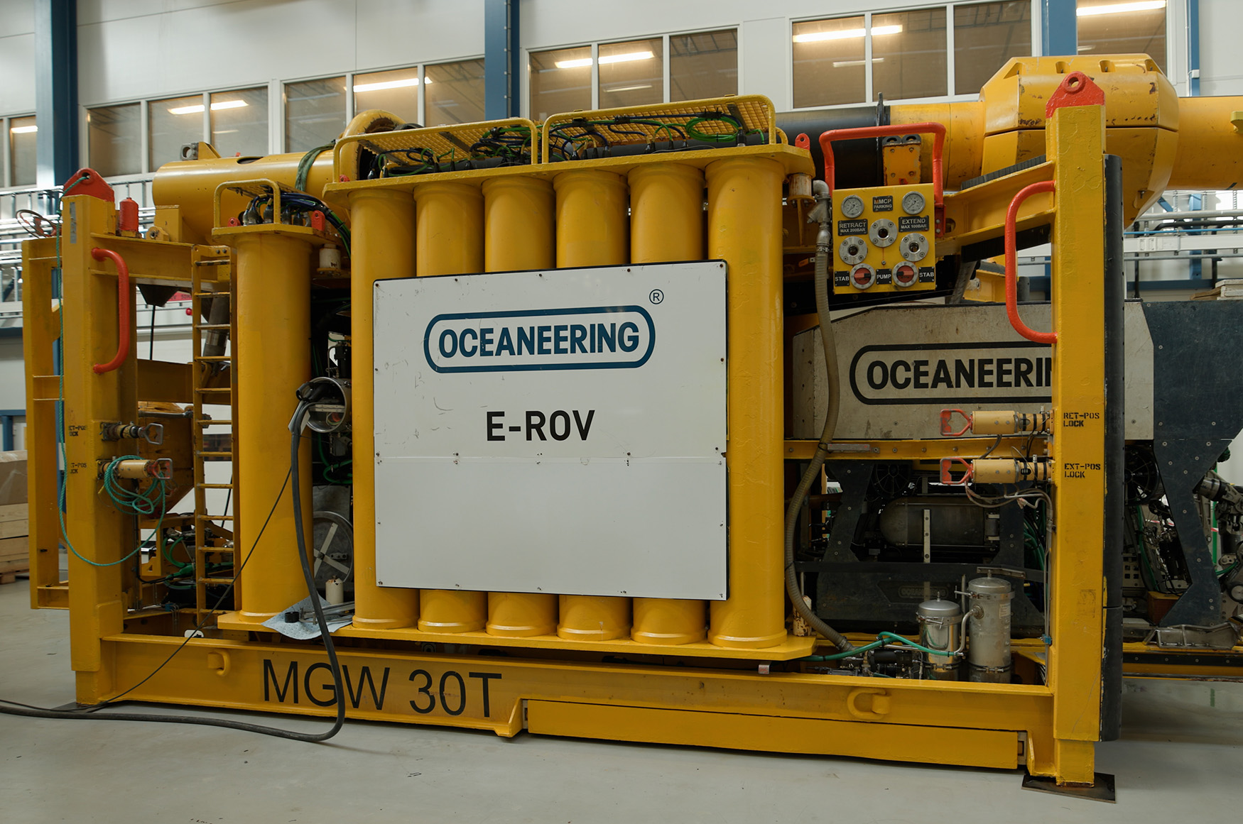 Gul  undervannscontainer 